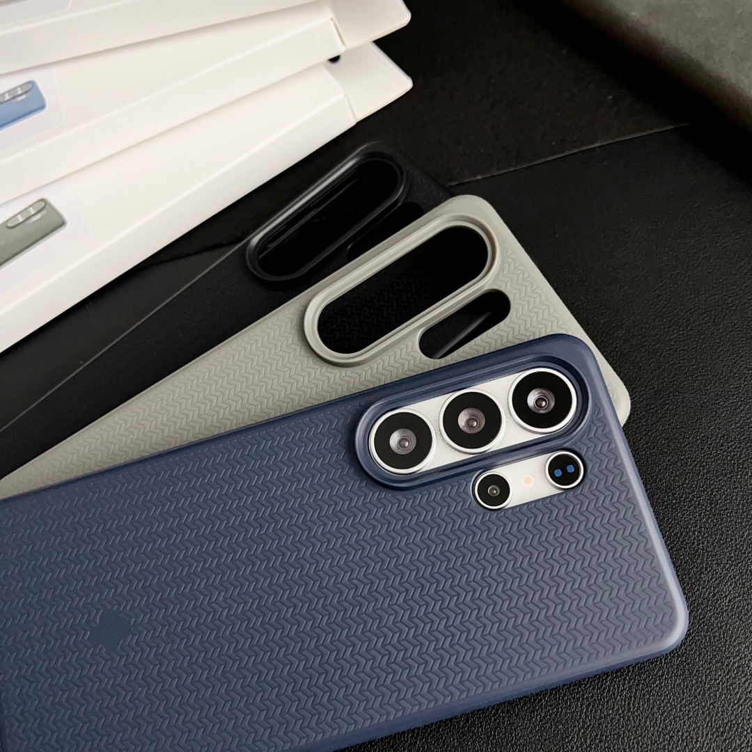 Ốp lưng mềm Spigen TPU mờ, có  - đánh giá và giá Samsung Galaxy S24
