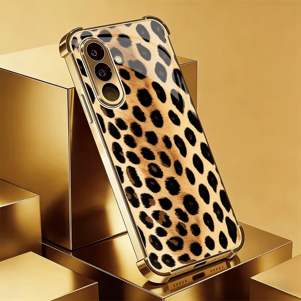 Gold leopard print pattern ele - đánh giá và giá Samsung Galaxy S24